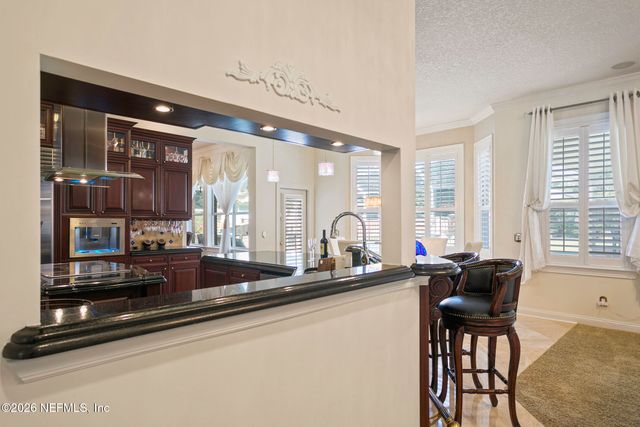 8135 WEKIVA Way, Jacksonville, FL 32256