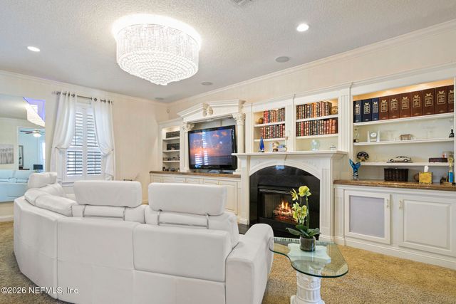 8135 WEKIVA Way, Jacksonville, FL 32256