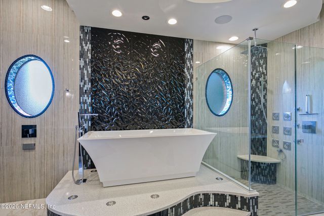 8135 WEKIVA Way, Jacksonville, FL 32256