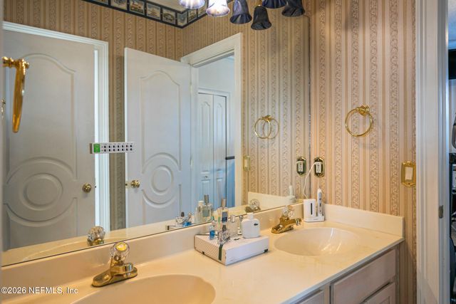 8135 WEKIVA Way, Jacksonville, FL 32256