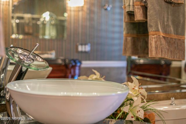 8135 WEKIVA Way, Jacksonville, FL 32256