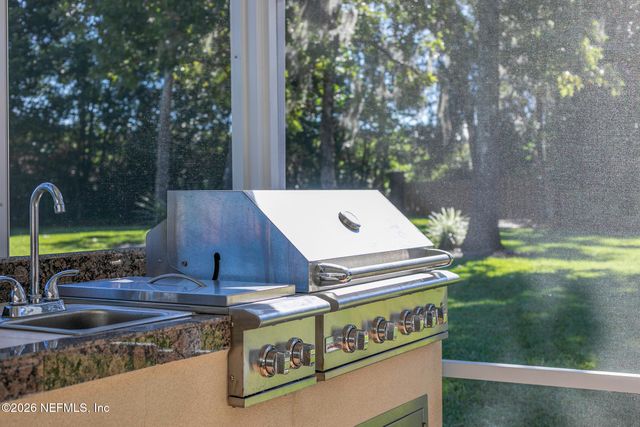 8135 WEKIVA Way, Jacksonville, FL 32256