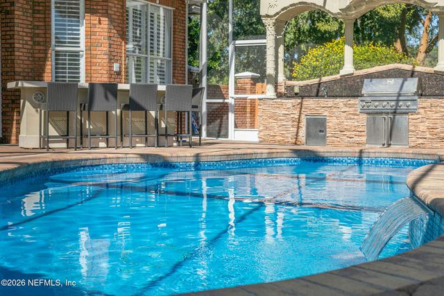 8135 WEKIVA Way, Jacksonville, FL 32256