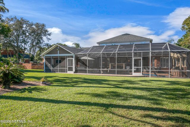 8135 WEKIVA Way, Jacksonville, FL 32256