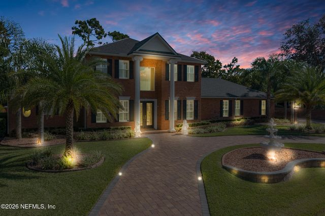 8135 WEKIVA Way, Jacksonville, FL 32256