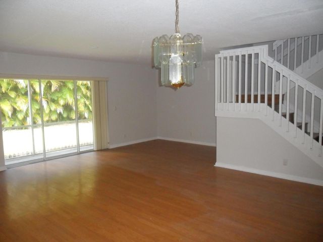 6097 United Street, West Palm Beach, FL 33411