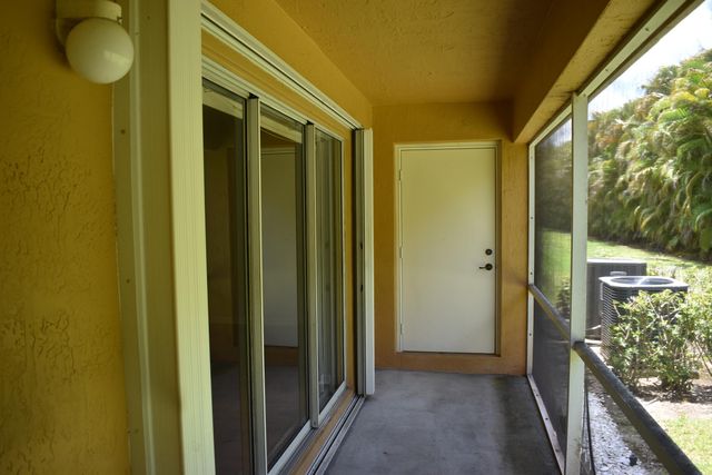 6097 United Street, West Palm Beach, FL 33411