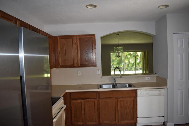 6097 United Street, West Palm Beach, FL 33411