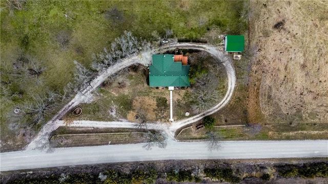 1045 Yale Road, Mapleton, KS 66754