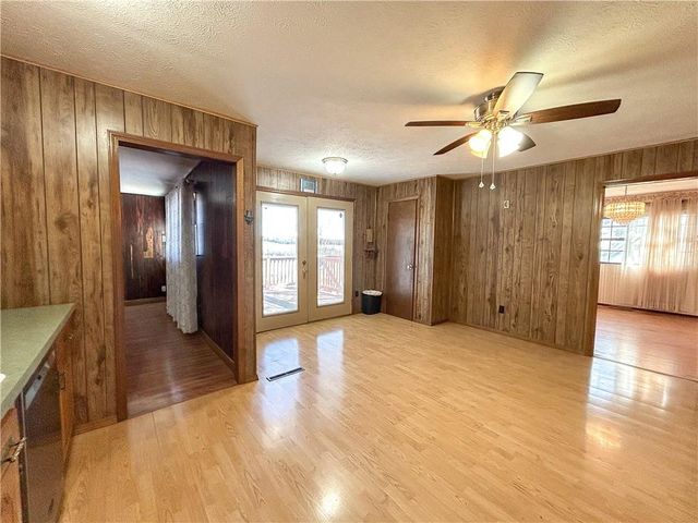 1045 Yale Road, Mapleton, KS 66754