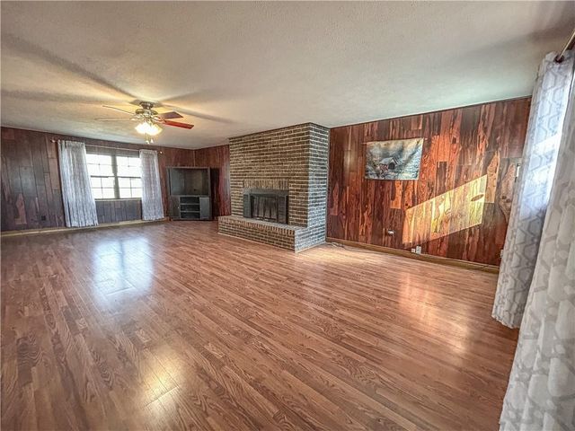 1045 Yale Road, Mapleton, KS 66754