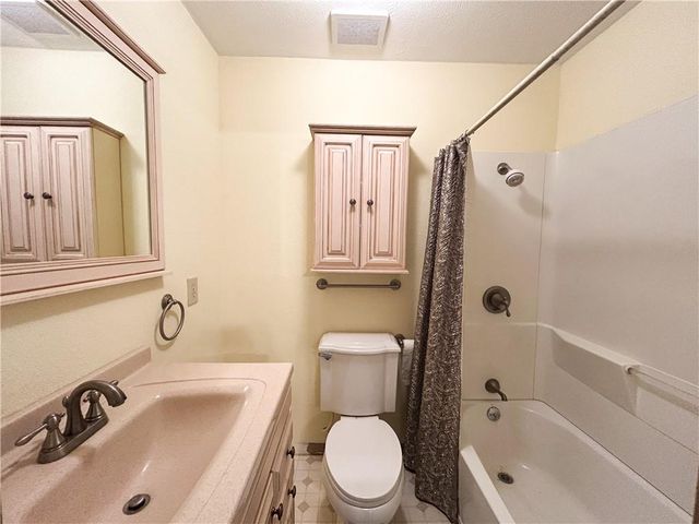 1045 Yale Road, Mapleton, KS 66754