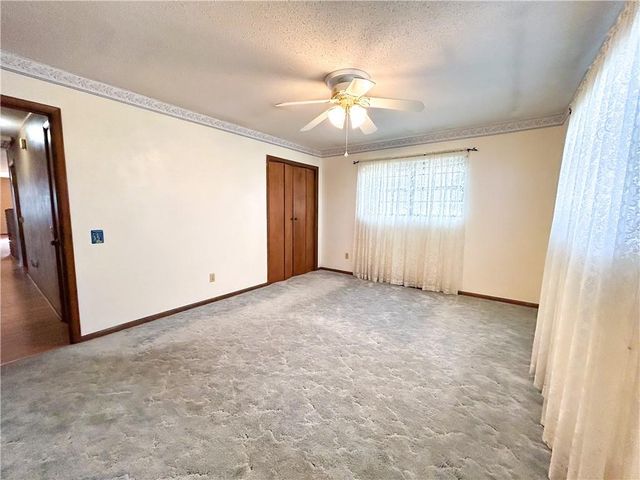 1045 Yale Road, Mapleton, KS 66754