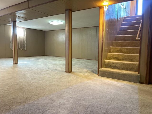 1045 Yale Road, Mapleton, KS 66754