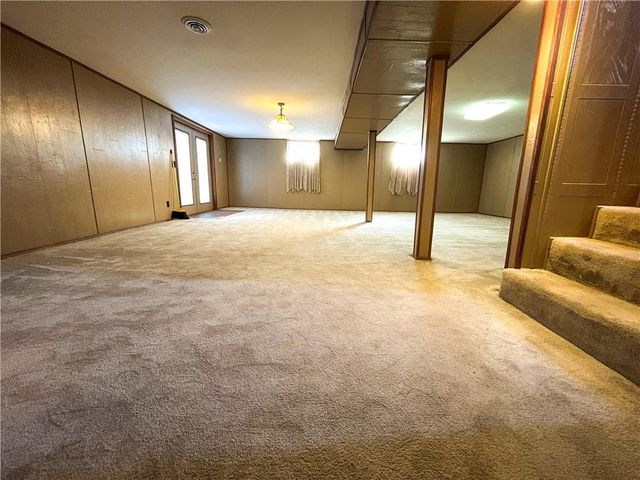 1045 Yale Road, Mapleton, KS 66754