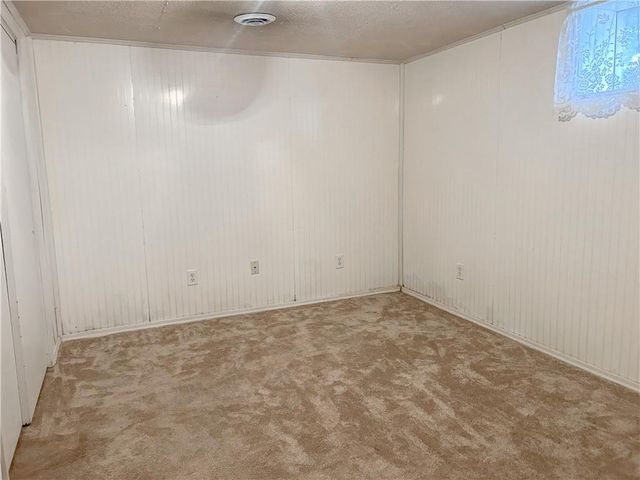 1045 Yale Road, Mapleton, KS 66754