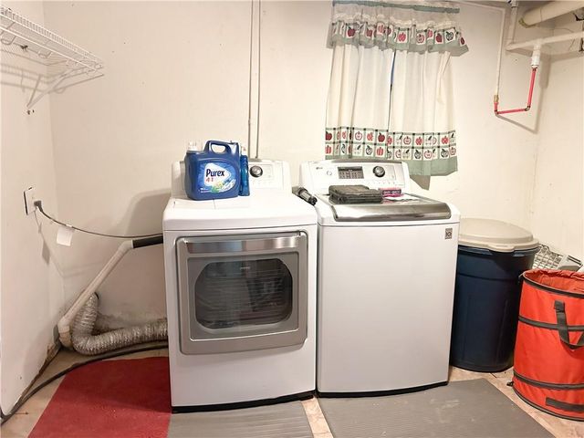 1045 Yale Road, Mapleton, KS 66754