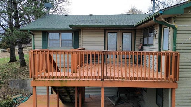 1045 Yale Road, Mapleton, KS 66754