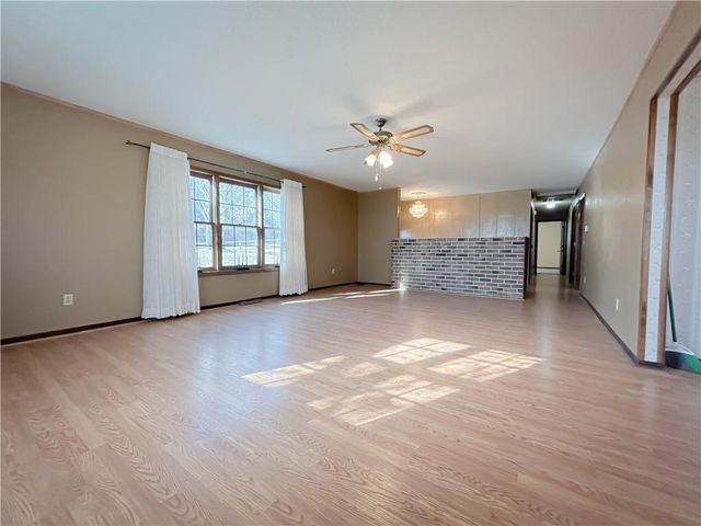 1045 Yale Road, Mapleton, KS 66754