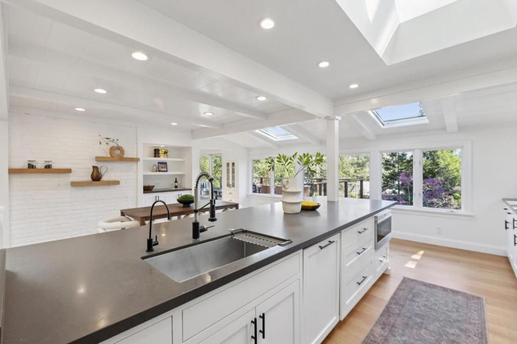 Image 19 of property listing at 6 Valencia Road, Orinda, CA 94563