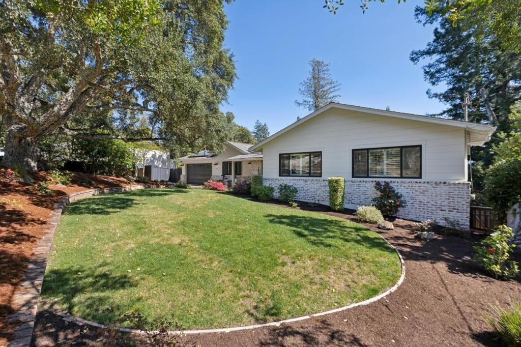 Image 3 of property listing at 6 Valencia Road, Orinda, CA 94563