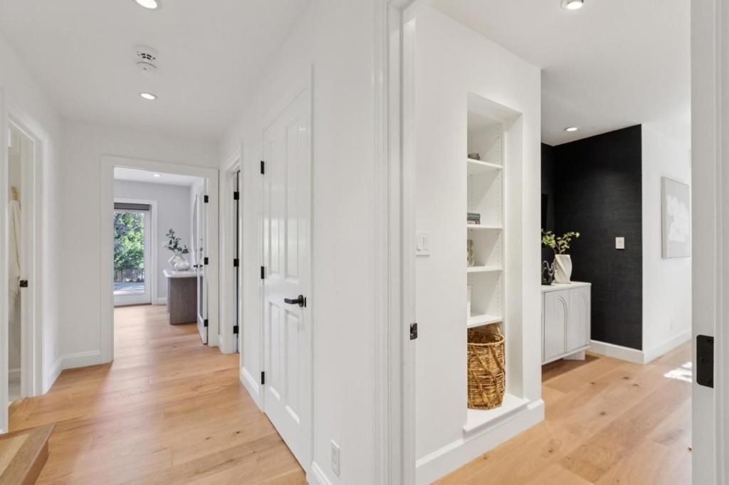 Image 35 of property listing at 6 Valencia Road, Orinda, CA 94563