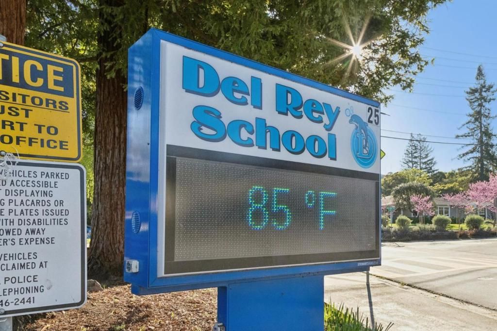 Image 53 of property listing at 6 Valencia Road, Orinda, CA 94563