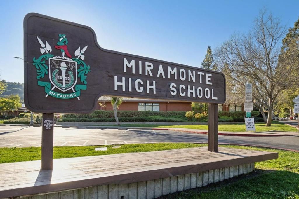 Image 55 of property listing at 6 Valencia Road, Orinda, CA 94563