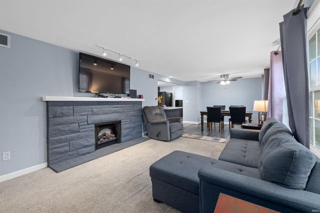 4633 Doenges Drive, Fort Wayne, IN 46815