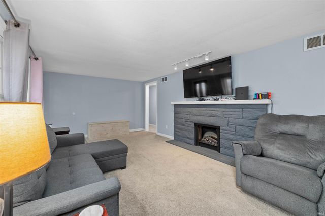 4633 Doenges Drive, Fort Wayne, IN 46815