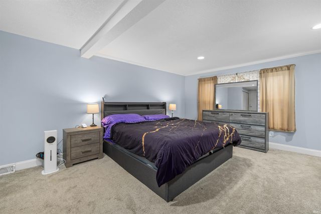 4633 Doenges Drive, Fort Wayne, IN 46815