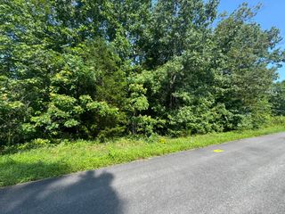 32 Hickory Drive, Russell Springs, KY 42642