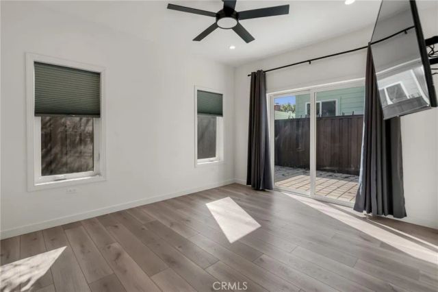 22434 Berdon St, Woodland Hills, CA 91367