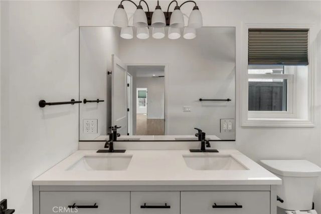 22434 Berdon St, Woodland Hills, CA 91367