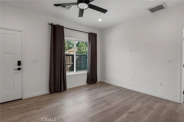 22434 Berdon St, Woodland Hills, CA 91367