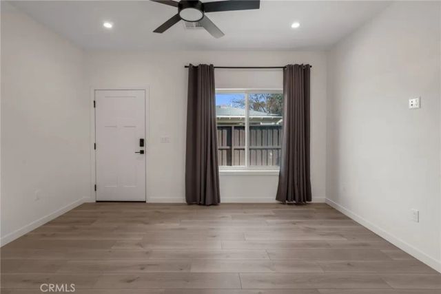 22434 Berdon St, Woodland Hills, CA 91367