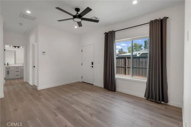 22434 Berdon St, Woodland Hills, CA 91367
