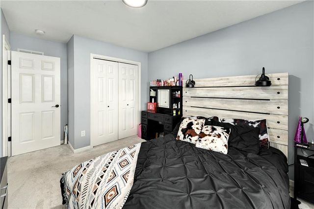 15609 Pebble Drive, Basehor, KS 66007