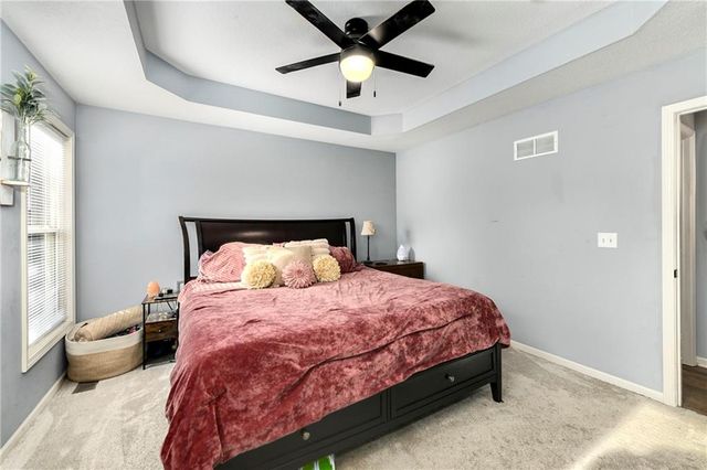 15609 Pebble Drive, Basehor, KS 66007