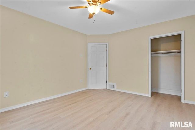 1215 N 5TH Street, Springfield, IL 62702