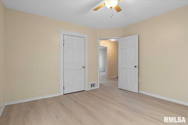 1215 N 5TH Street, Springfield, IL 62702