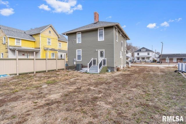 1215 N 5TH Street, Springfield, IL 62702