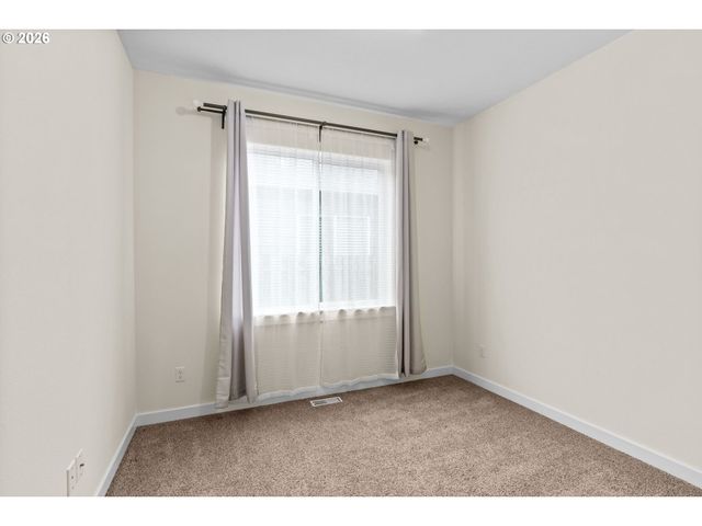 465 5TH St, Gervais, OR 97026