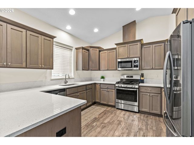 465 5TH St, Gervais, OR 97026