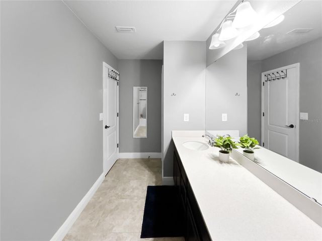 11622 LAKE LUCAYA DRIVE, Riverview, FL 33579