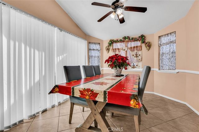 25790 Parada, Valencia, CA 91355