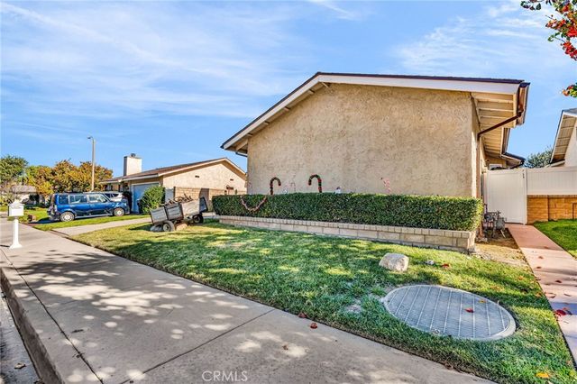 25790 Parada, Valencia, CA 91355