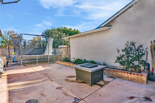 25790 Parada, Valencia, CA 91355