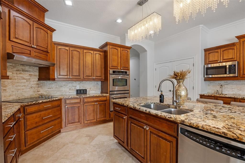 Image 15 of property listing at 3363 LUKAS COVE, Orlando, FL 32820