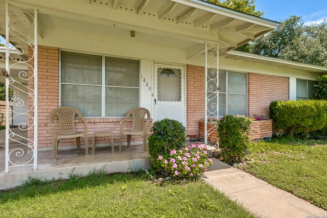 1823 McCauley, San Antonio, TX 78224